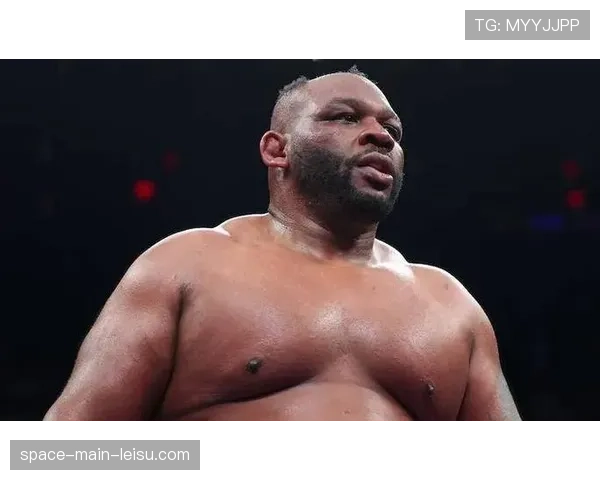 加雷尔·米勒重量级比赛击败金斯利·伊贝